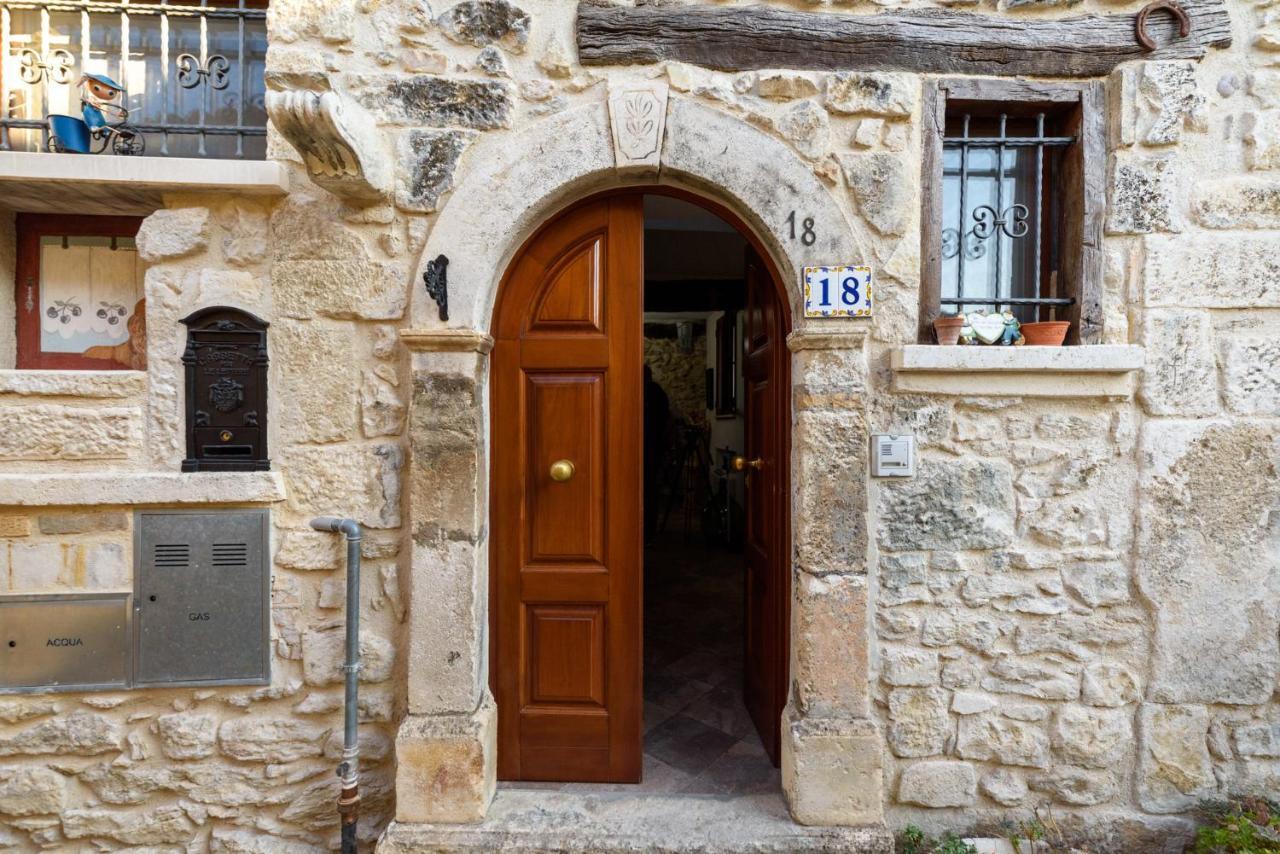 La Maison De Martine Bolognano Exterior foto